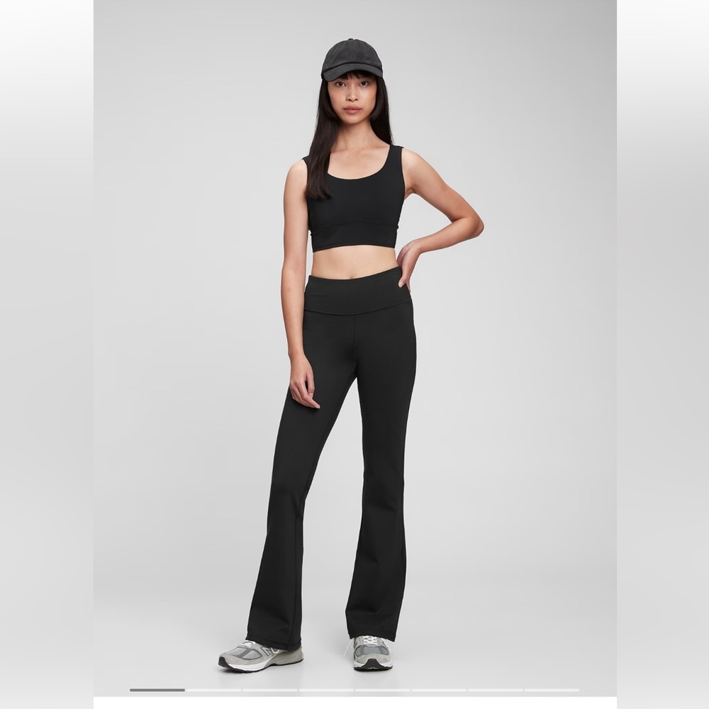 GAP TEEN SPLIT FLARE LEGGINGS